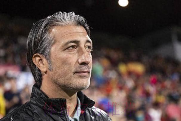 阿隆索:居莱尔让我想起维尔茨 贝林很全面 阿隆索:居莱尔让我想起维尔茨 贝林很全面