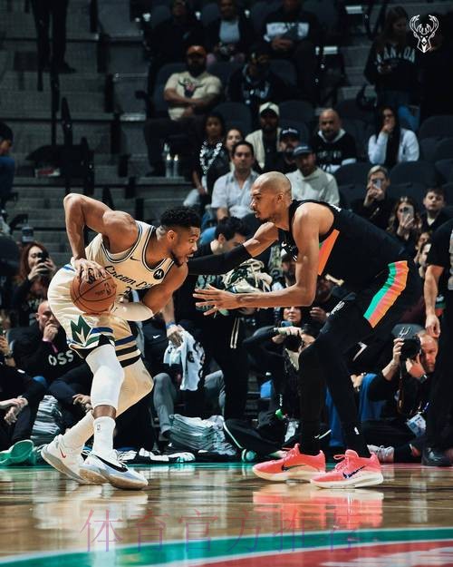 文班5记三分砍22+10字母哥21分 马刺送雄鹿3连败